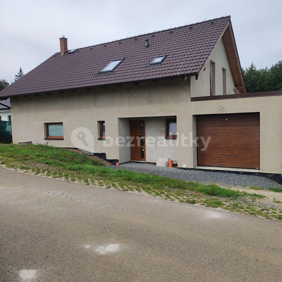 Prodej domu 200 m², pozemek 1.300 m², Stříbrná Skalice, Středočeský kraj