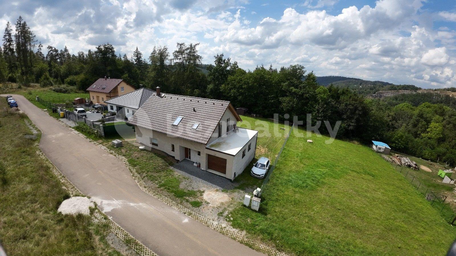 Prodej domu 200 m², pozemek 1.300 m², Stříbrná Skalice, Středočeský kraj