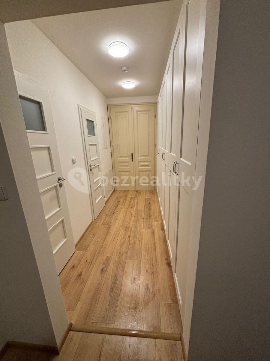 Pronájem bytu 3+1 64 m², Sušilova, Třebíč, Kraj Vysočina