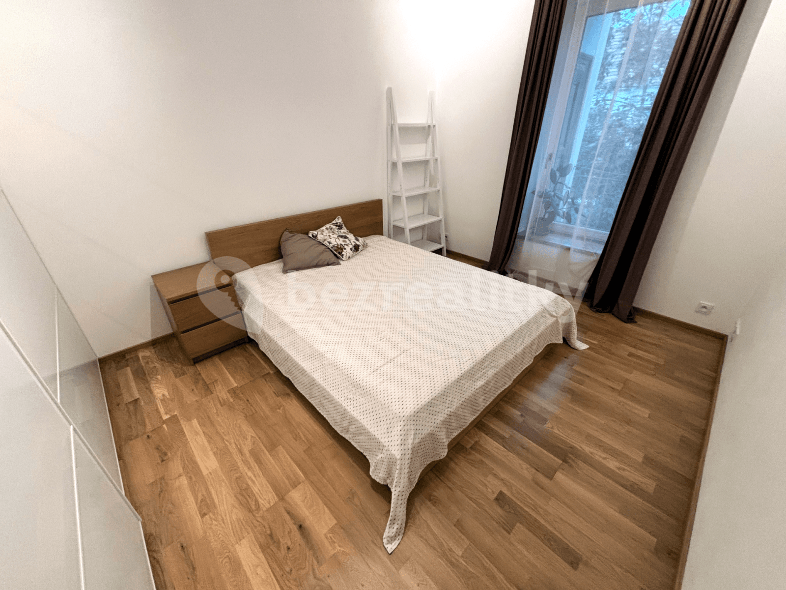 Pronájem bytu 3+kk 65 m², Děkanská, Praha, Praha