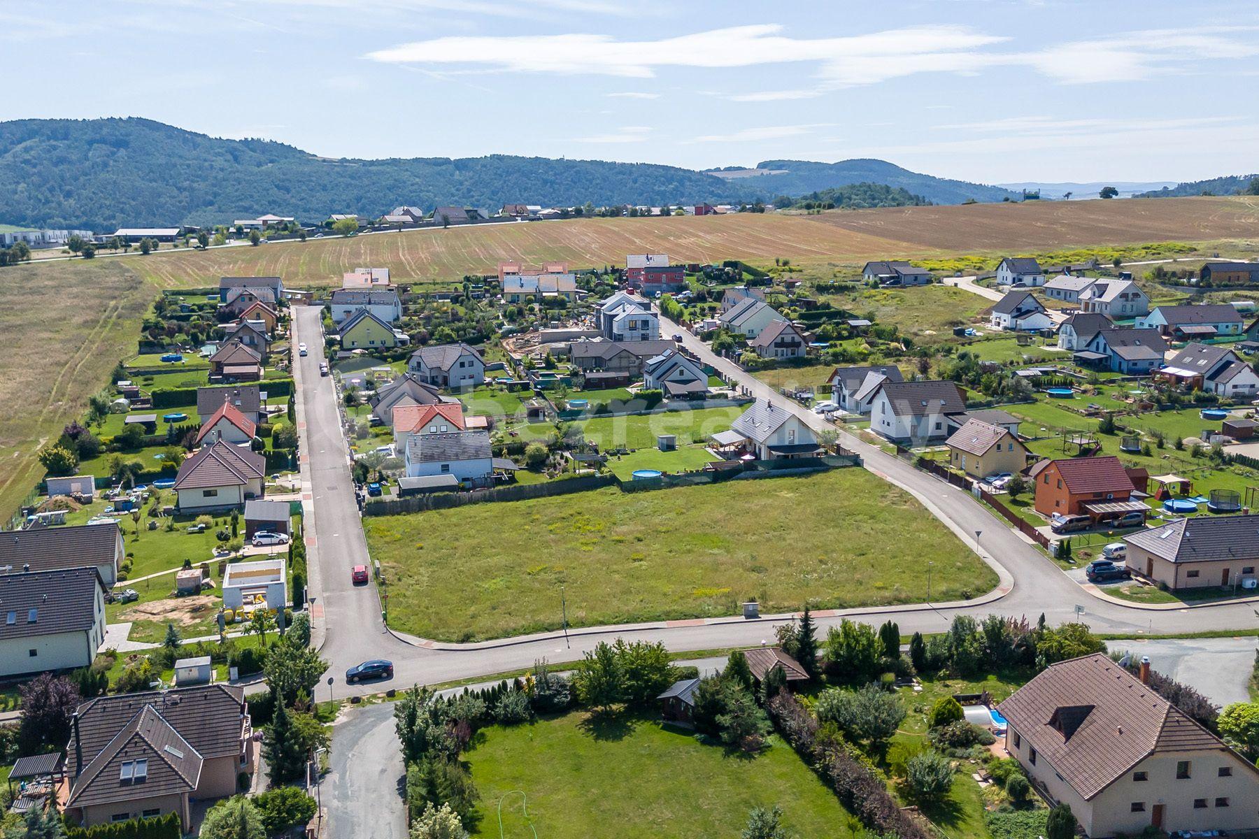 Prodej pozemku 1.872 m², Trubín, Trubín, Středočeský kraj