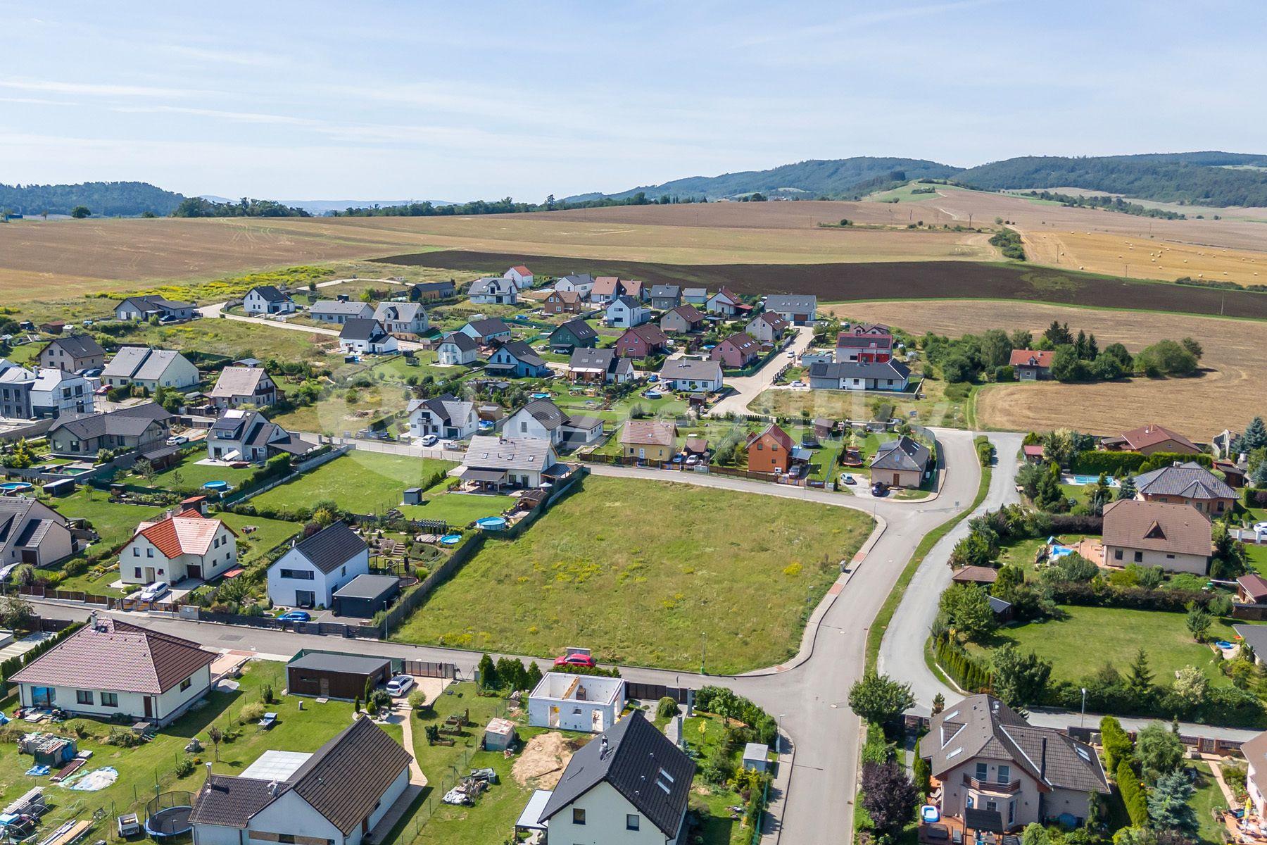 Prodej pozemku 1.872 m², Trubín, Trubín, Středočeský kraj