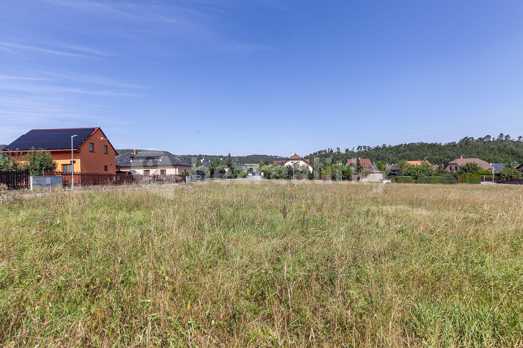 Prodej pozemku 1.872 m², Trubín, Trubín, Středočeský kraj