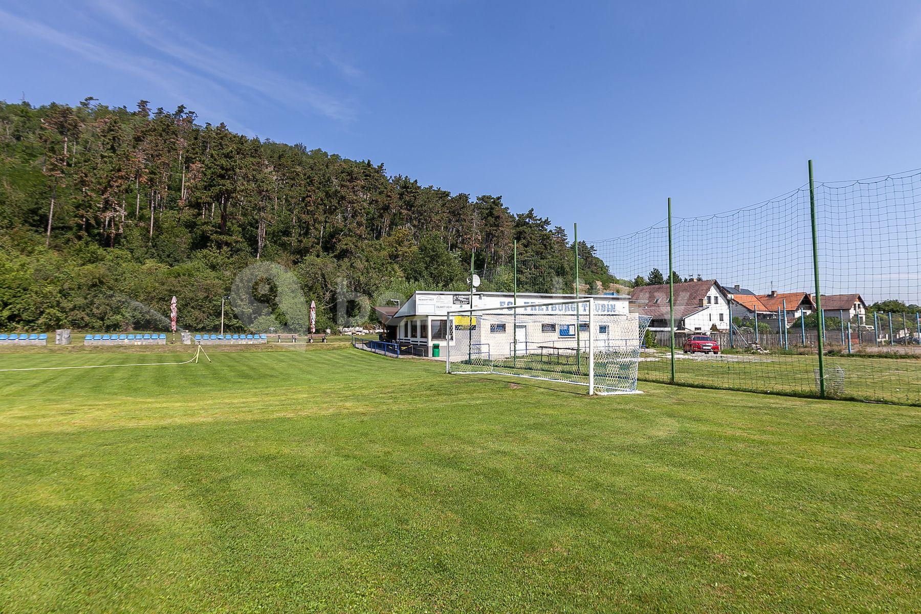 Prodej pozemku 1.872 m², Trubín, Trubín, Středočeský kraj