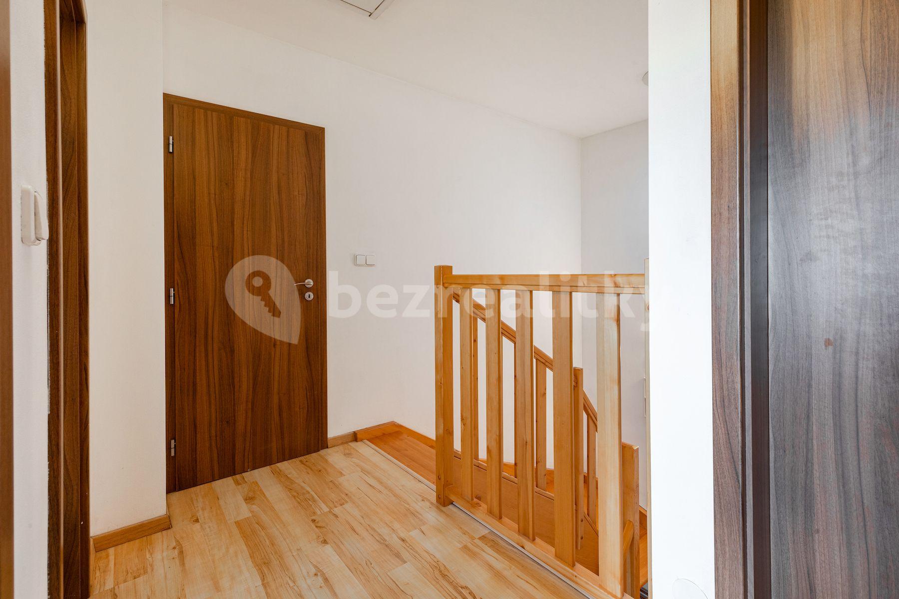 Prodej domu 115 m², pozemek 1.154 m², Choceradská, Svojetice, Středočeský kraj