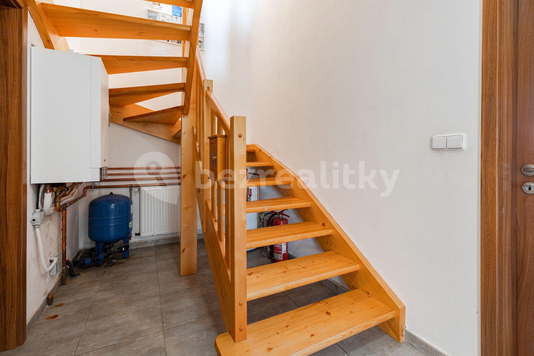 Prodej domu 115 m², pozemek 1.154 m², Choceradská, Svojetice, Středočeský kraj