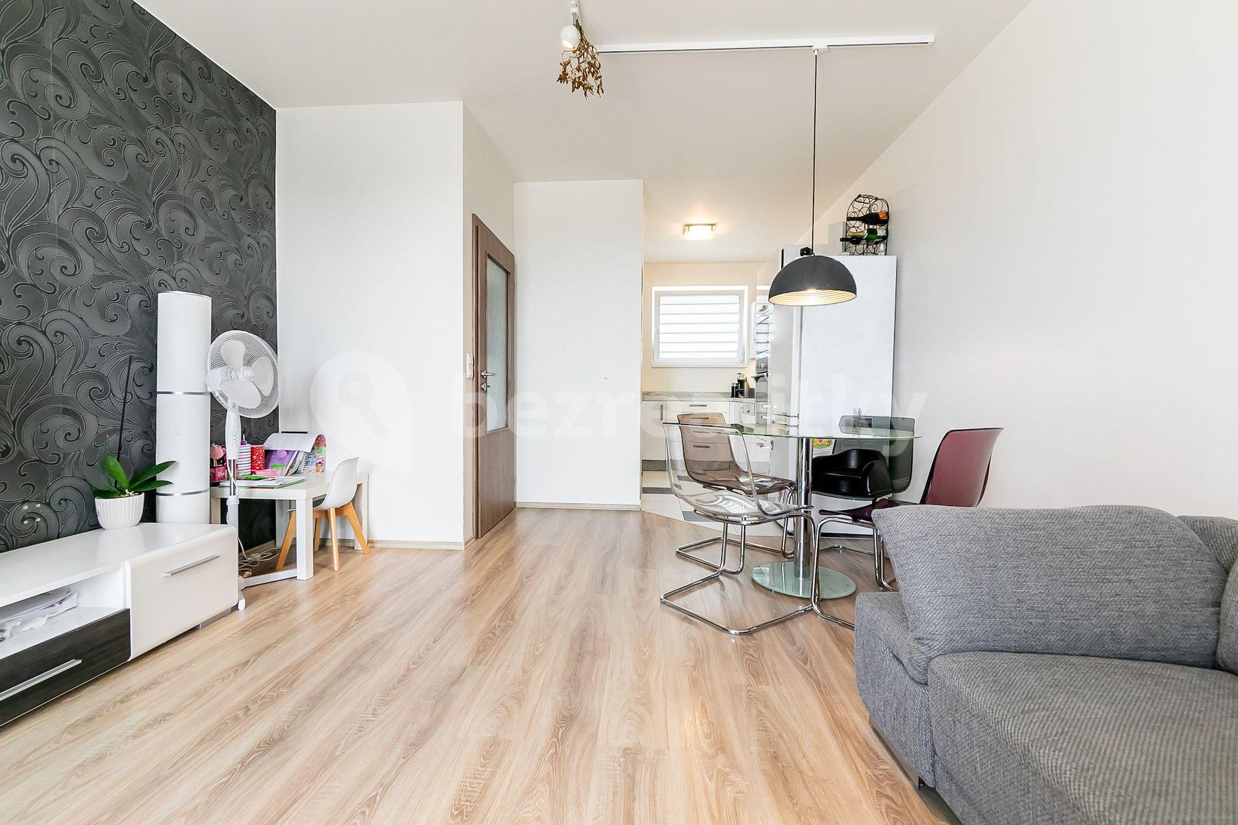 Prodej bytu 3+kk 78 m², Hornoměcholupská, Praha, Praha