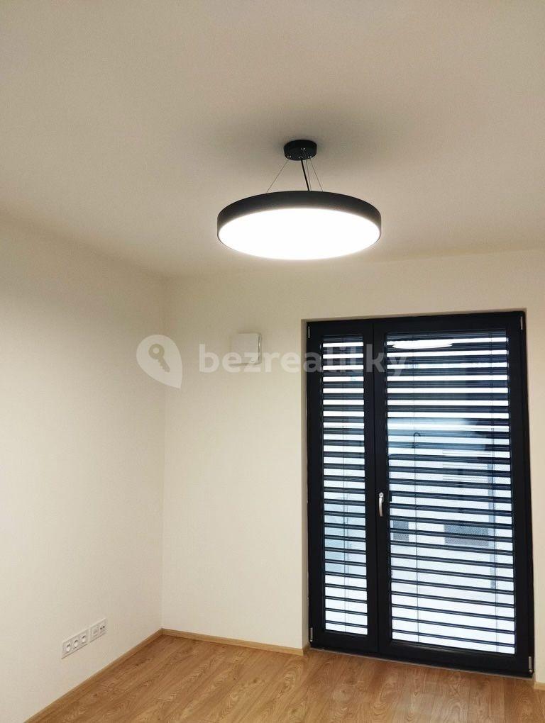 Pronájem bytu 1+kk 32 m², Bratislavská, Brno, Jihomoravský kraj