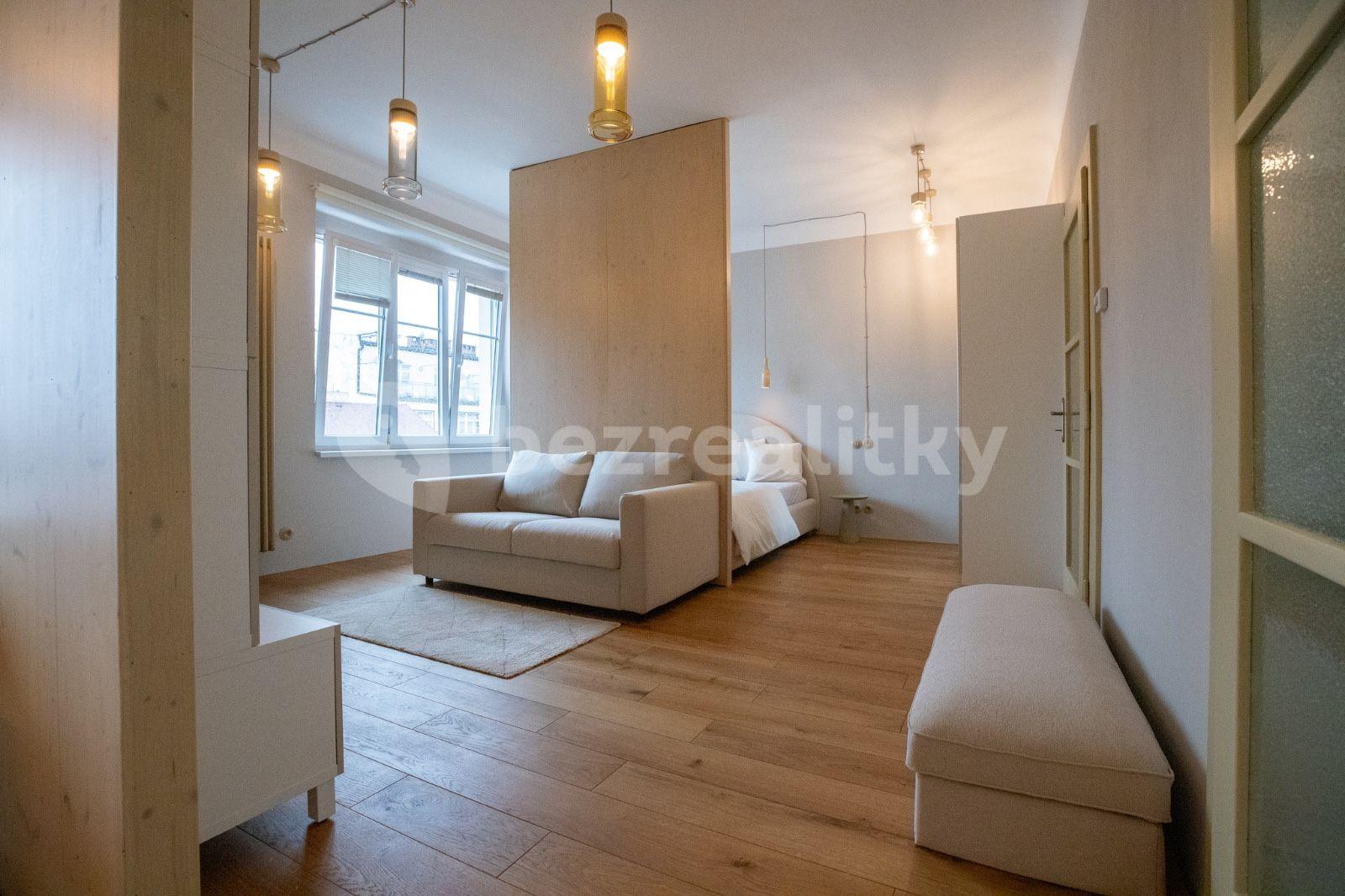 Pronájem bytu 2+1 53 m², Sokolovská, Praha, Praha