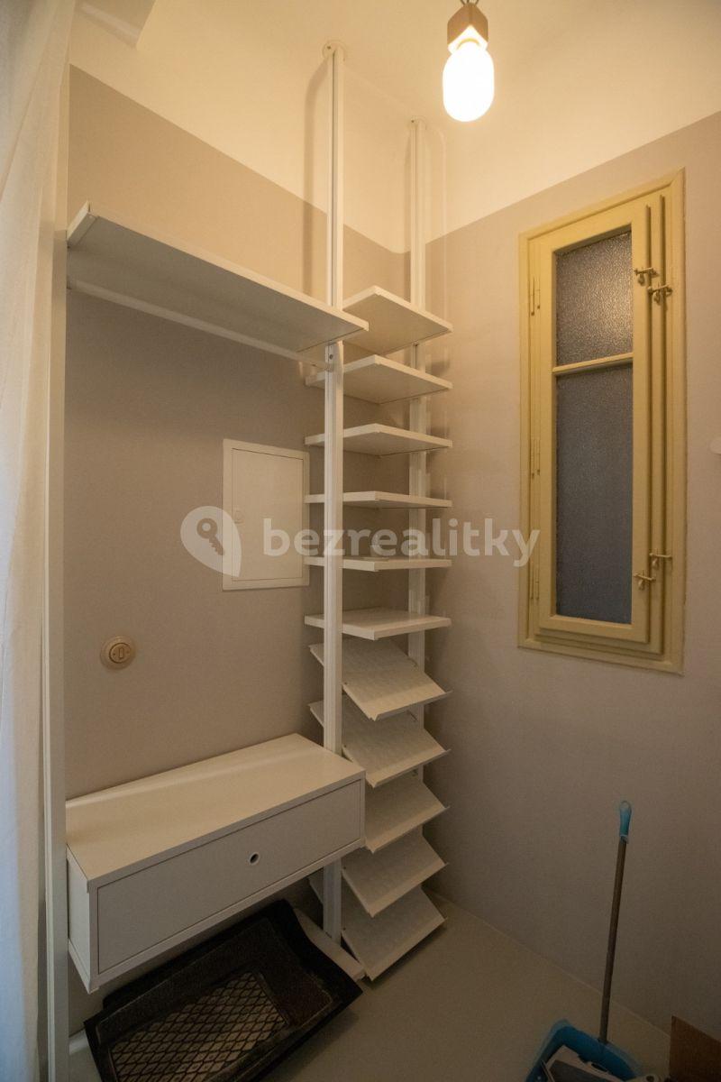 Pronájem bytu 2+1 53 m², Sokolovská, Praha, Praha