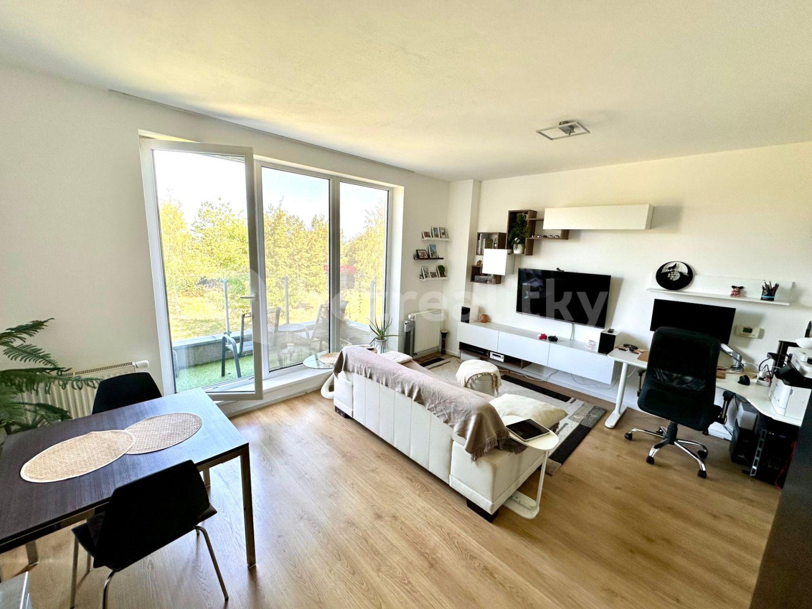 Prodej bytu 2+kk 62 m², Chlupáčova, Praha, Praha