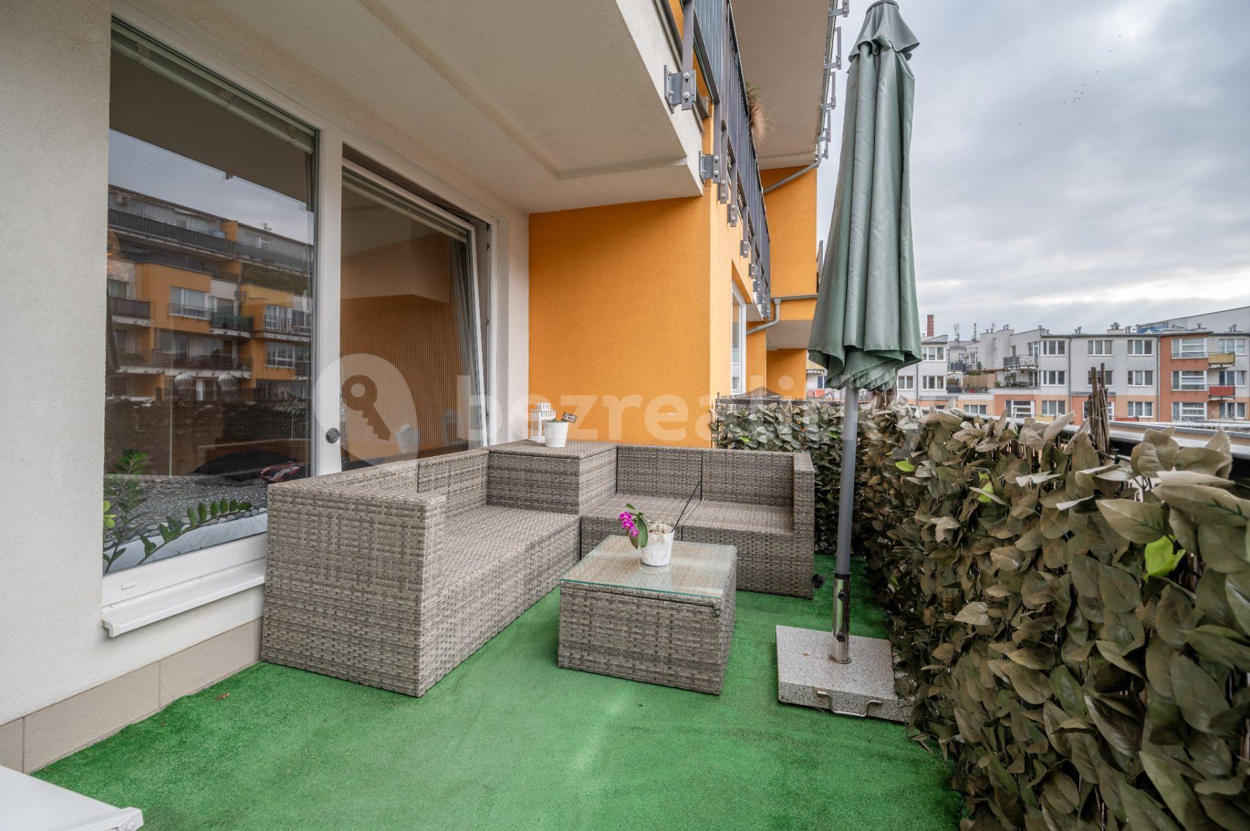 Pronájem bytu 2+kk 62 m², Pod Harfou, Praha, Praha