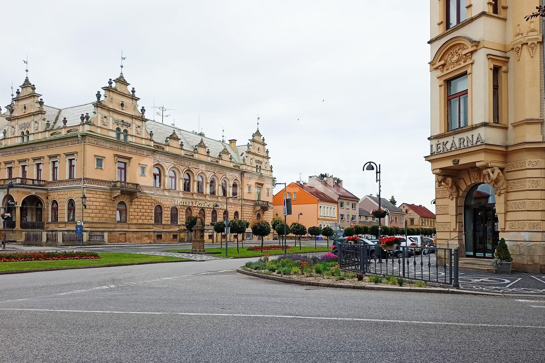 Prodej bytu 5+1 202 m², Jiráskovo nábřeží, Lázně Bělohrad, Královéhradecký kraj