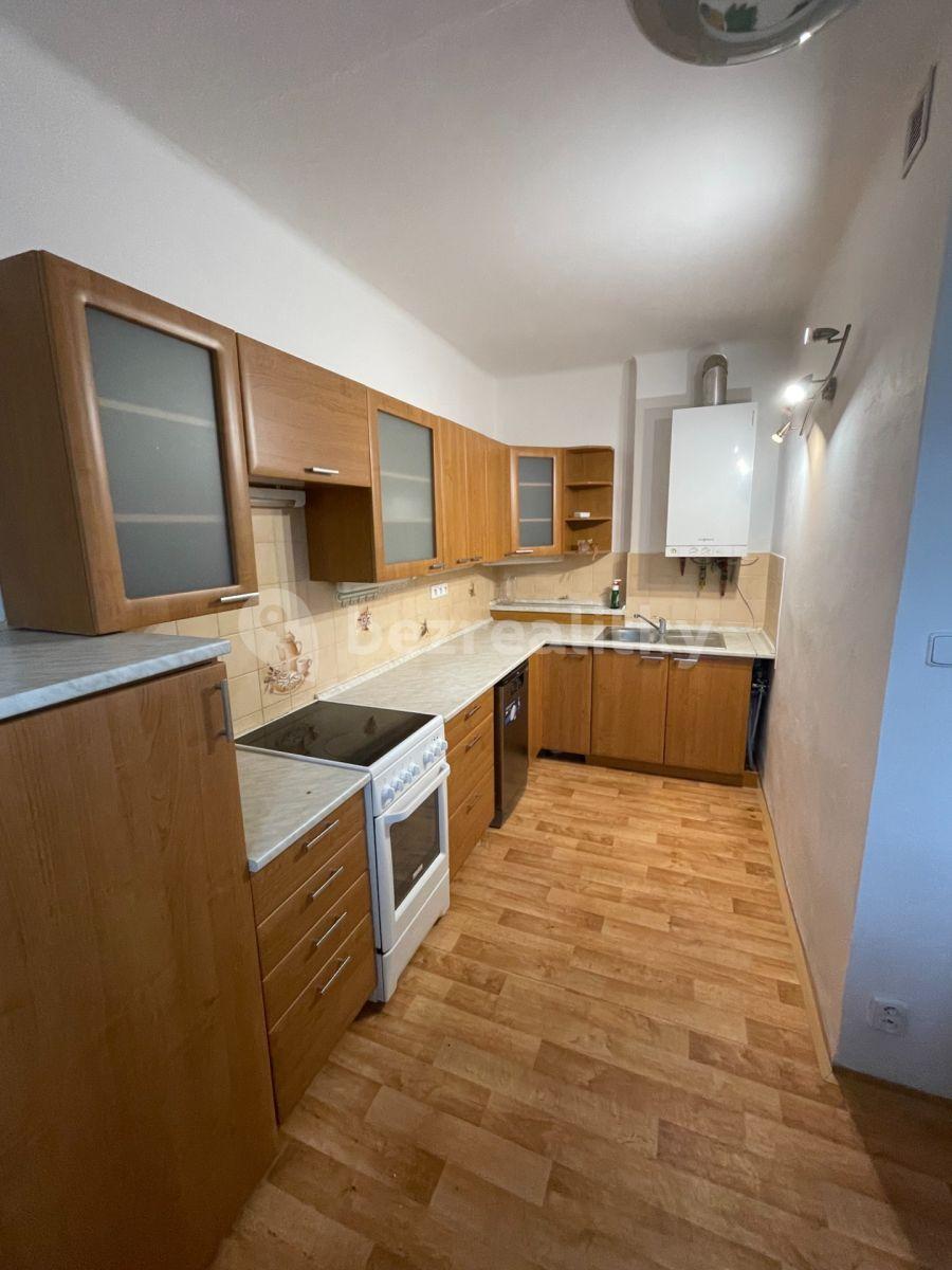 Pronájem bytu 2+1 49 m², Na Sídlišti, Dolní Bousov, Středočeský kraj