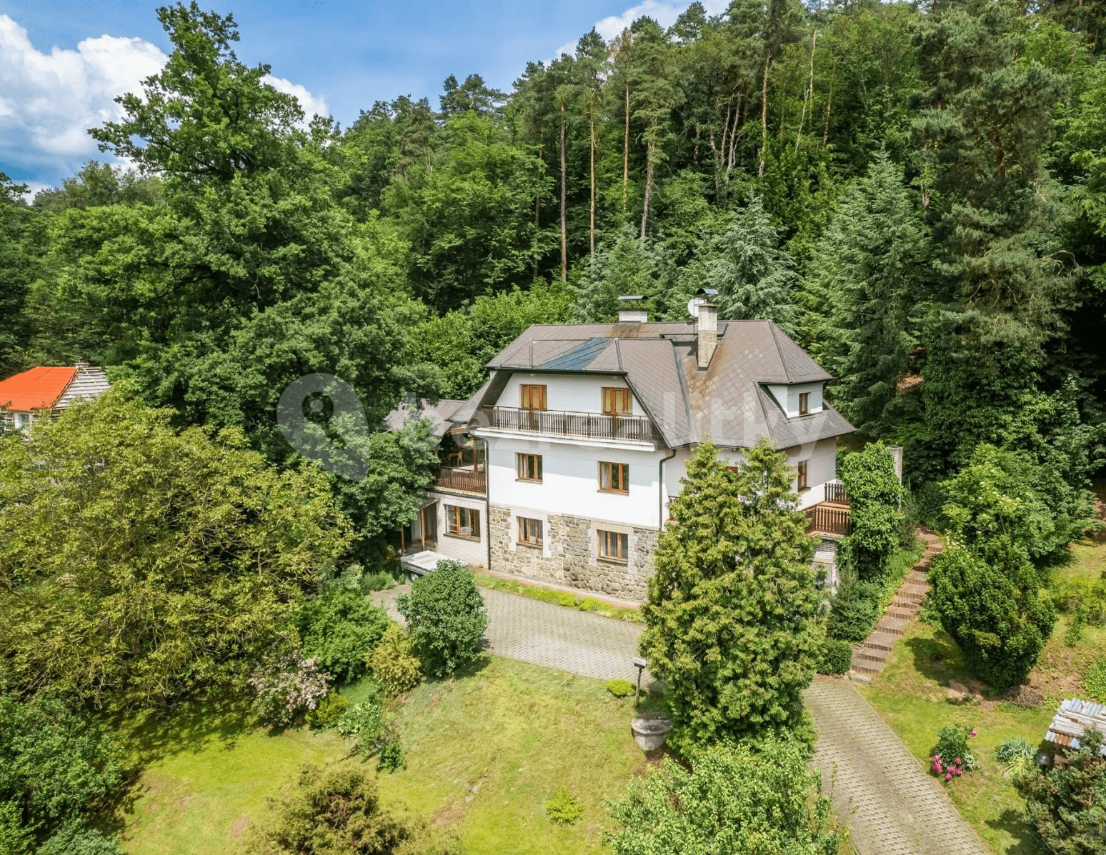 Prodej domu 305 m², pozemek 2.428 m², Nad rybníkem, Mnichovice, Středočeský kraj