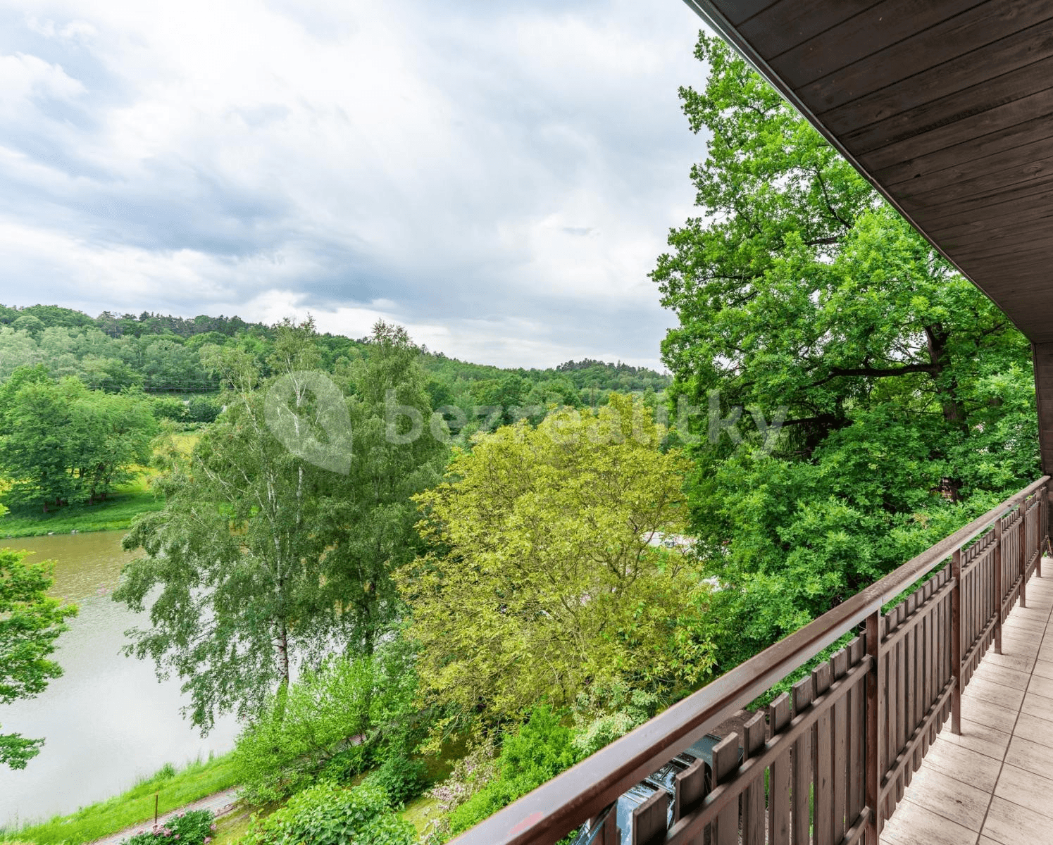 Prodej domu 305 m², pozemek 2.428 m², Nad rybníkem, Mnichovice, Středočeský kraj