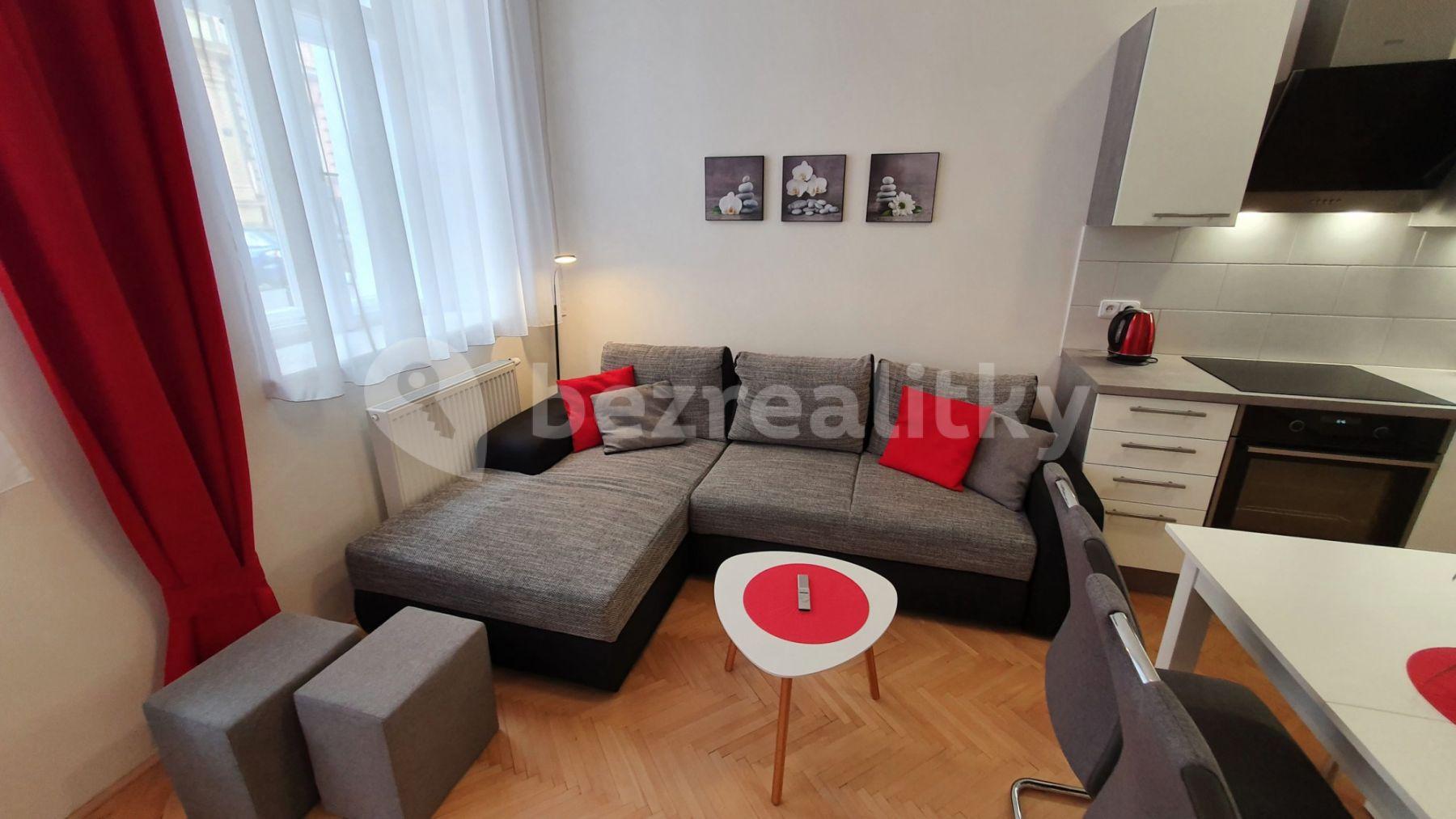 Pronájem bytu 3+1 60 m², Tyršova, Praha, Praha