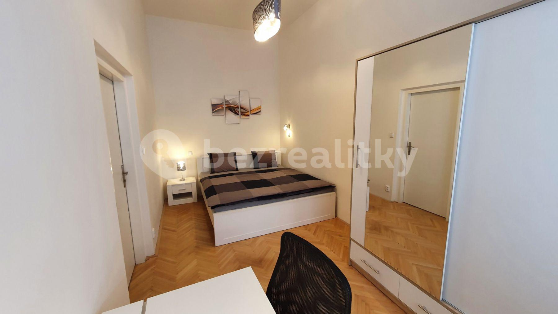 Pronájem bytu 3+1 60 m², Tyršova, Praha, Praha