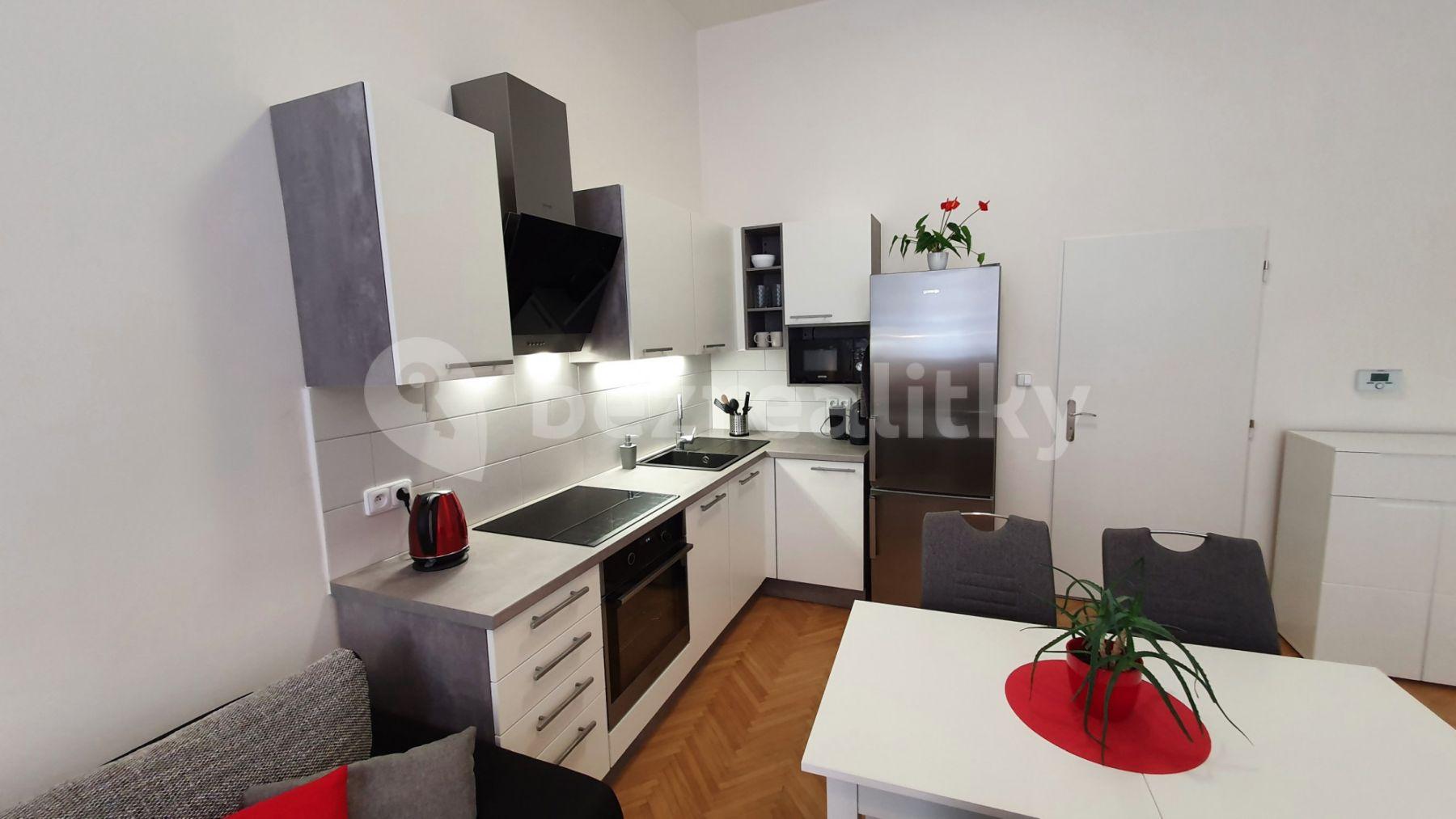 Pronájem bytu 3+1 60 m², Tyršova, Praha, Praha