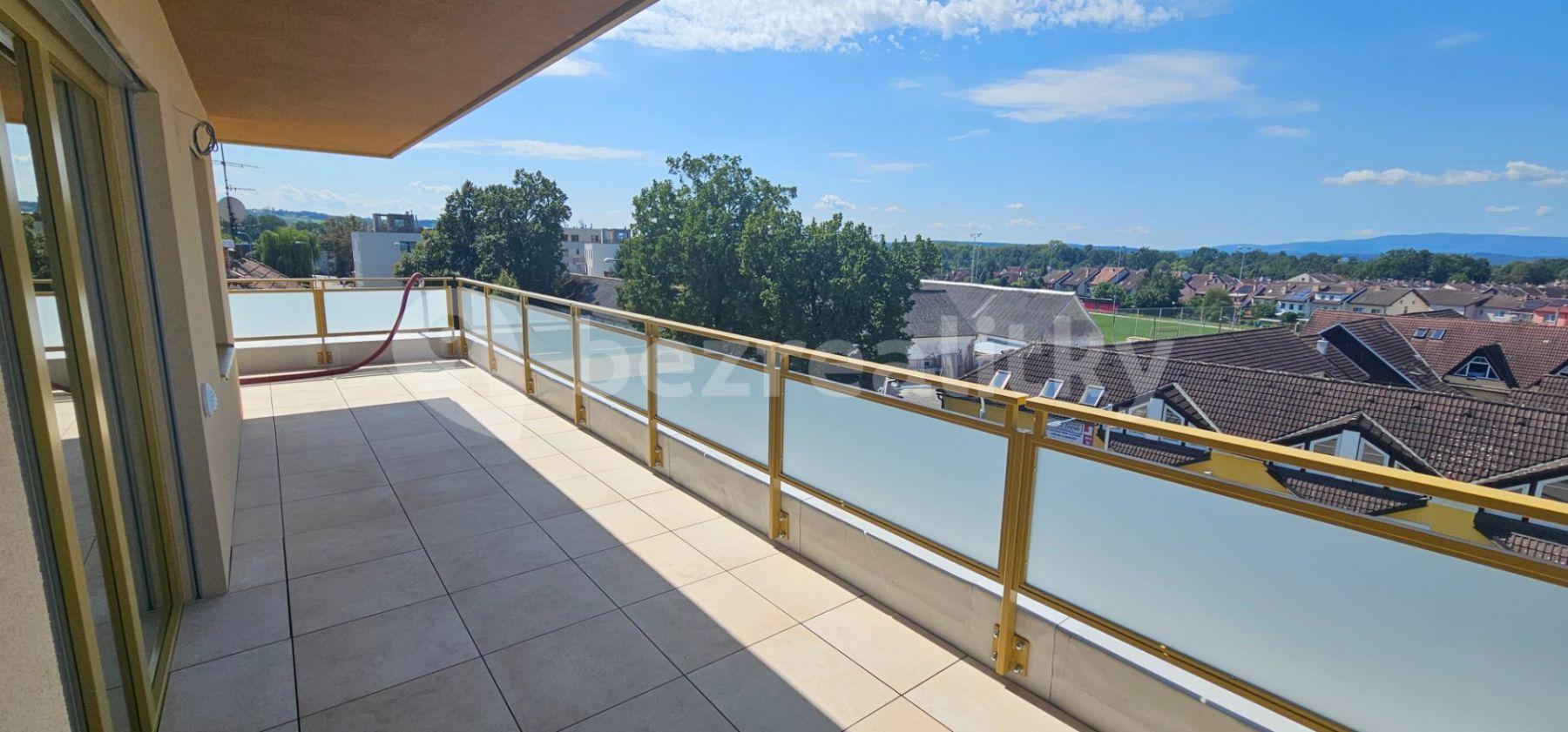 Pronájem bytu 2+kk 87 m², Novohradská, České Budějovice, Jihočeský kraj