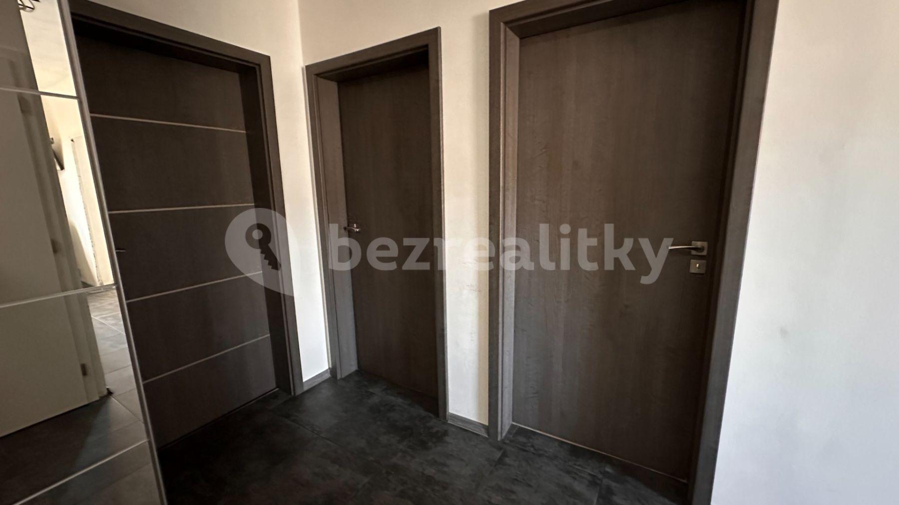 Prodej bytu 4+1 80 m², Sportovní, Loket, Karlovarský kraj