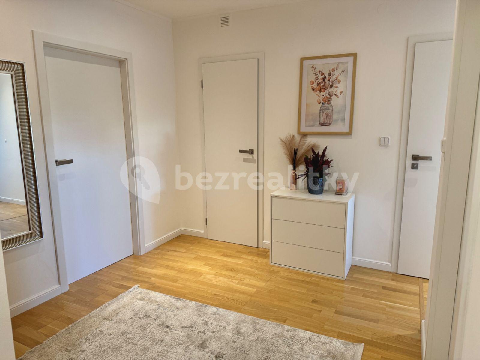 Prodej bytu 3+1 70 m², Tupolevova, Praha, Praha