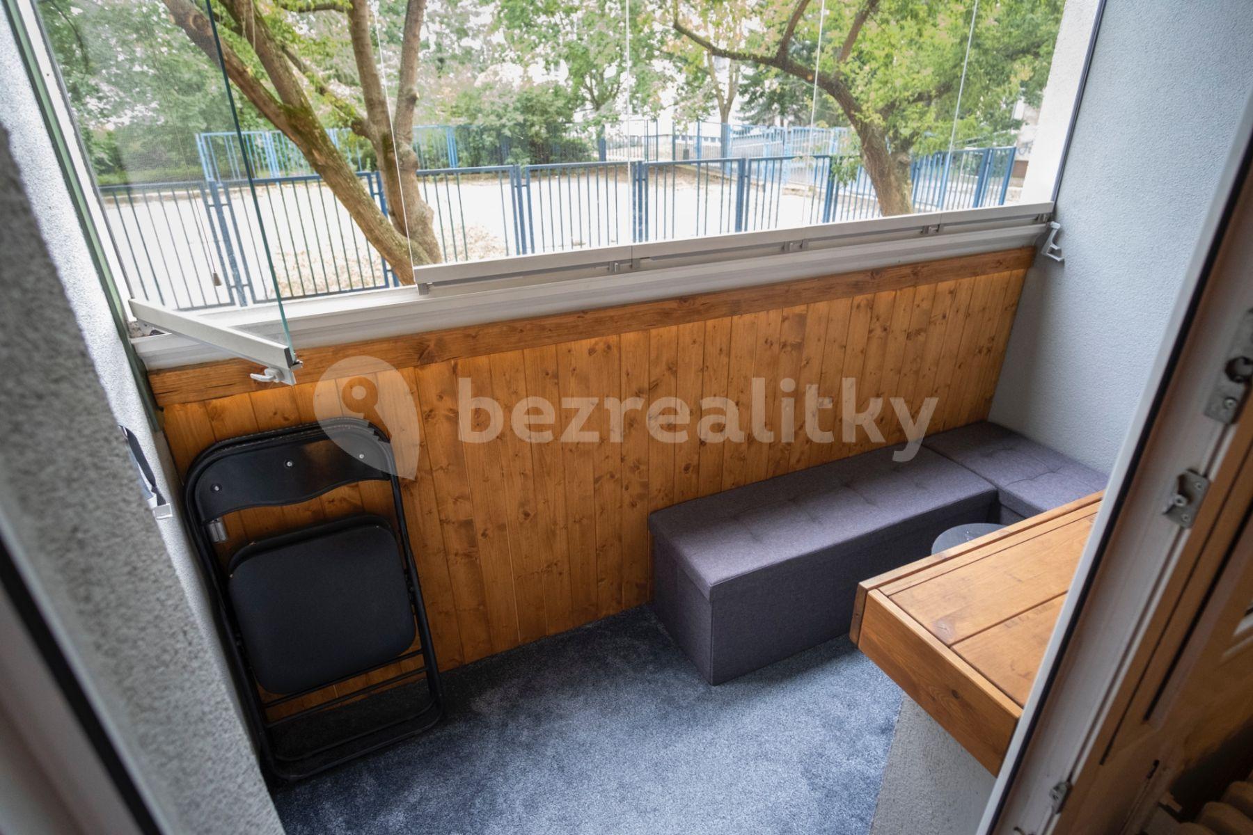 Pronájem bytu 1+1 45 m², Cíglerova, Praha, Praha