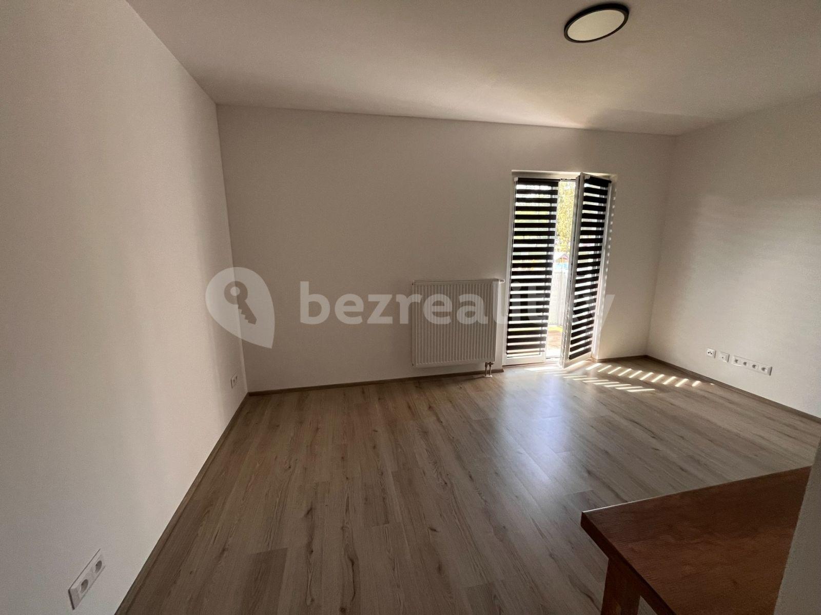 Pronájem bytu 2+kk 38 m², Prokopa Holého, Slaný, Středočeský kraj