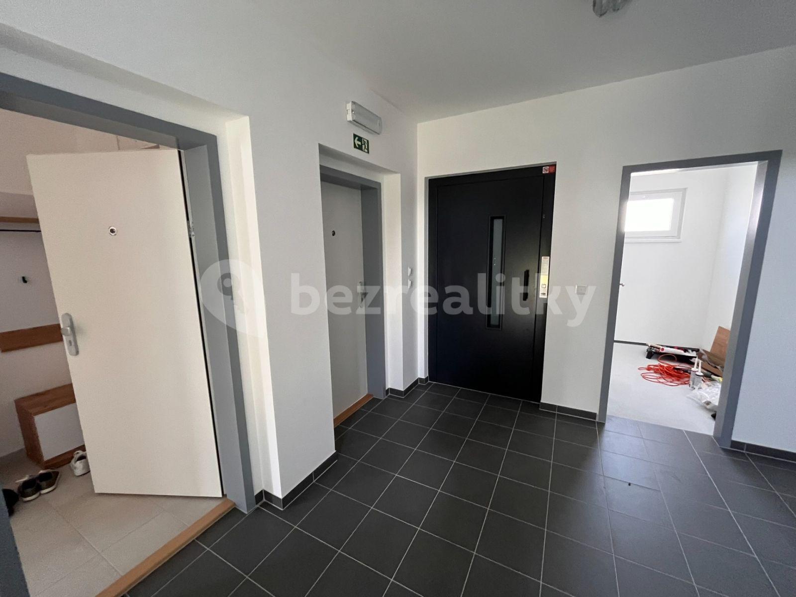 Pronájem bytu 2+kk 38 m², Prokopa Holého, Slaný, Středočeský kraj