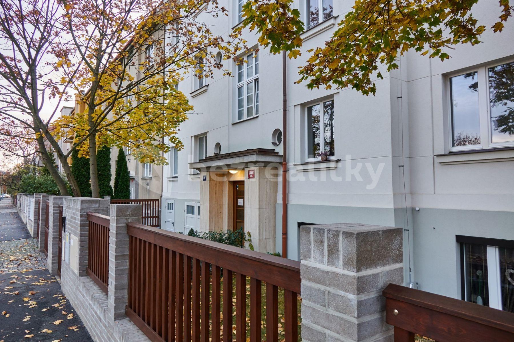 Pronájem bytu 2+kk 48 m², Velvarská, Praha, Praha