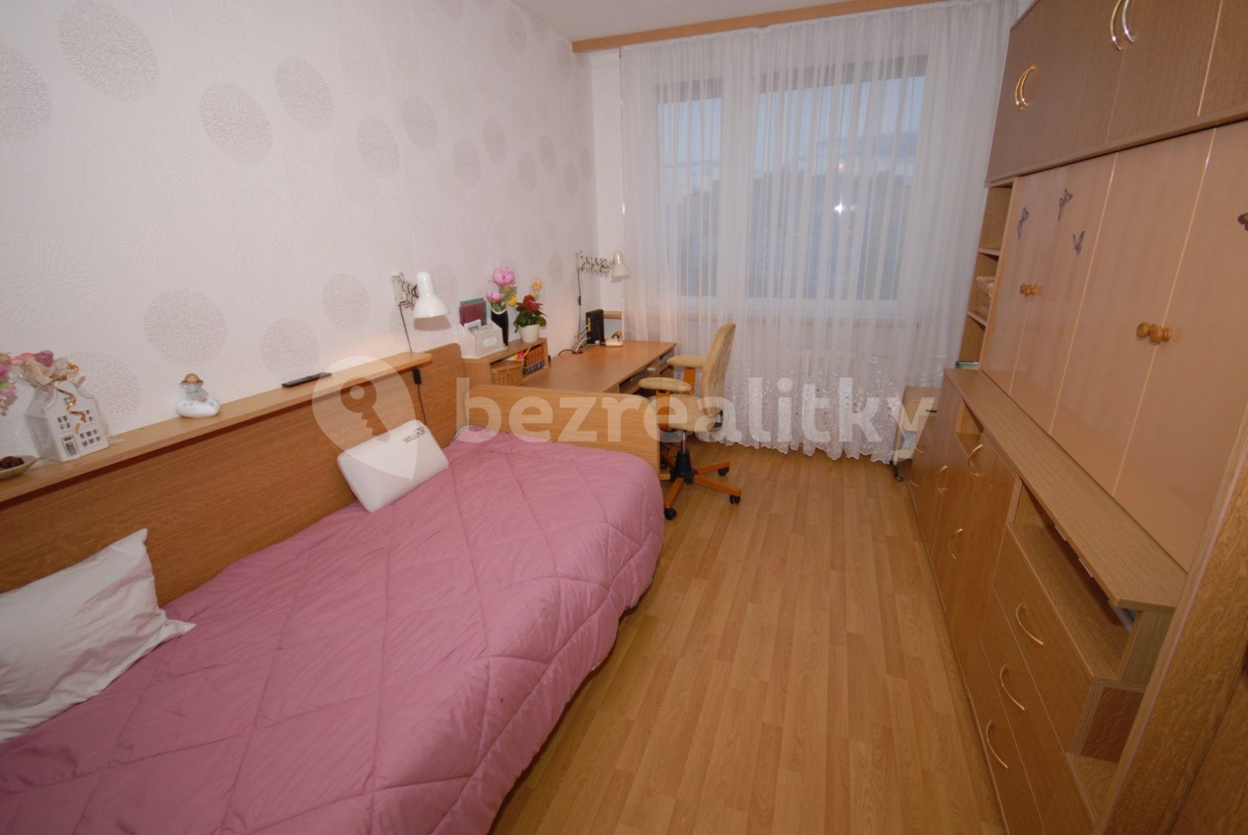 Pronájem bytu 2+kk 44 m², Poznaňská, Praha, Praha