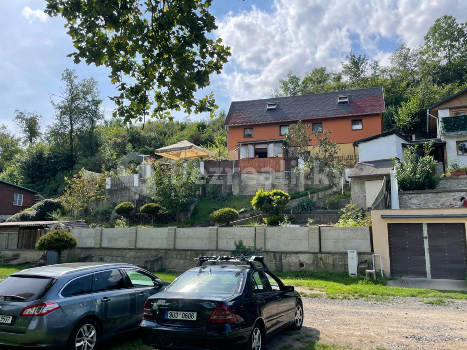 Prodej domu 200 m², pozemek 530 m², Počedělice, Ústecký kraj