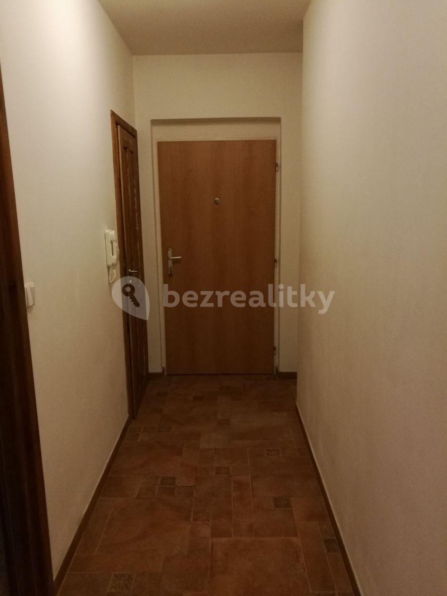 Pronájem bytu 2+kk 53 m², Nad Údolím, Husinec, Středočeský kraj