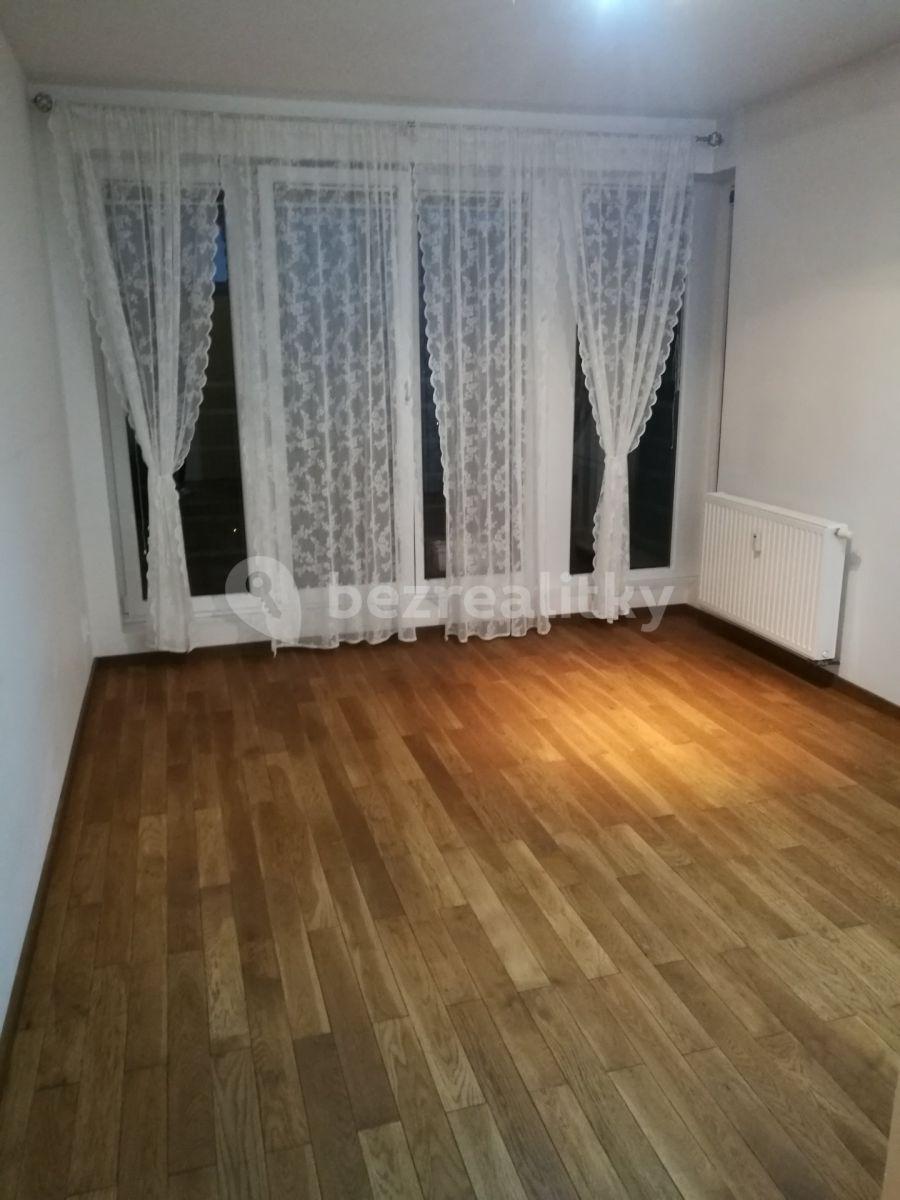 Pronájem bytu 2+kk 53 m², Nad Údolím, Husinec, Středočeský kraj