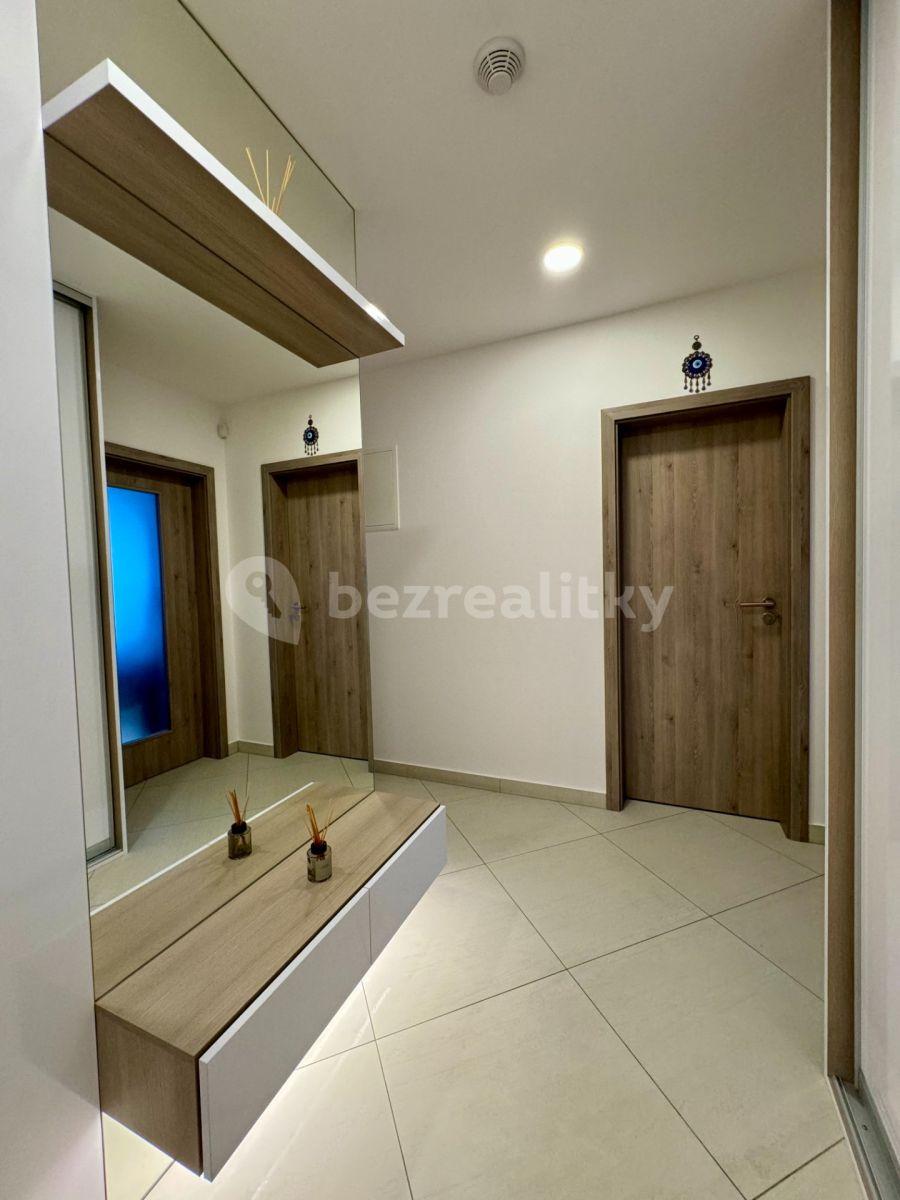 Prodej bytu 2+kk 74 m², Petrohradská, Praha, Praha