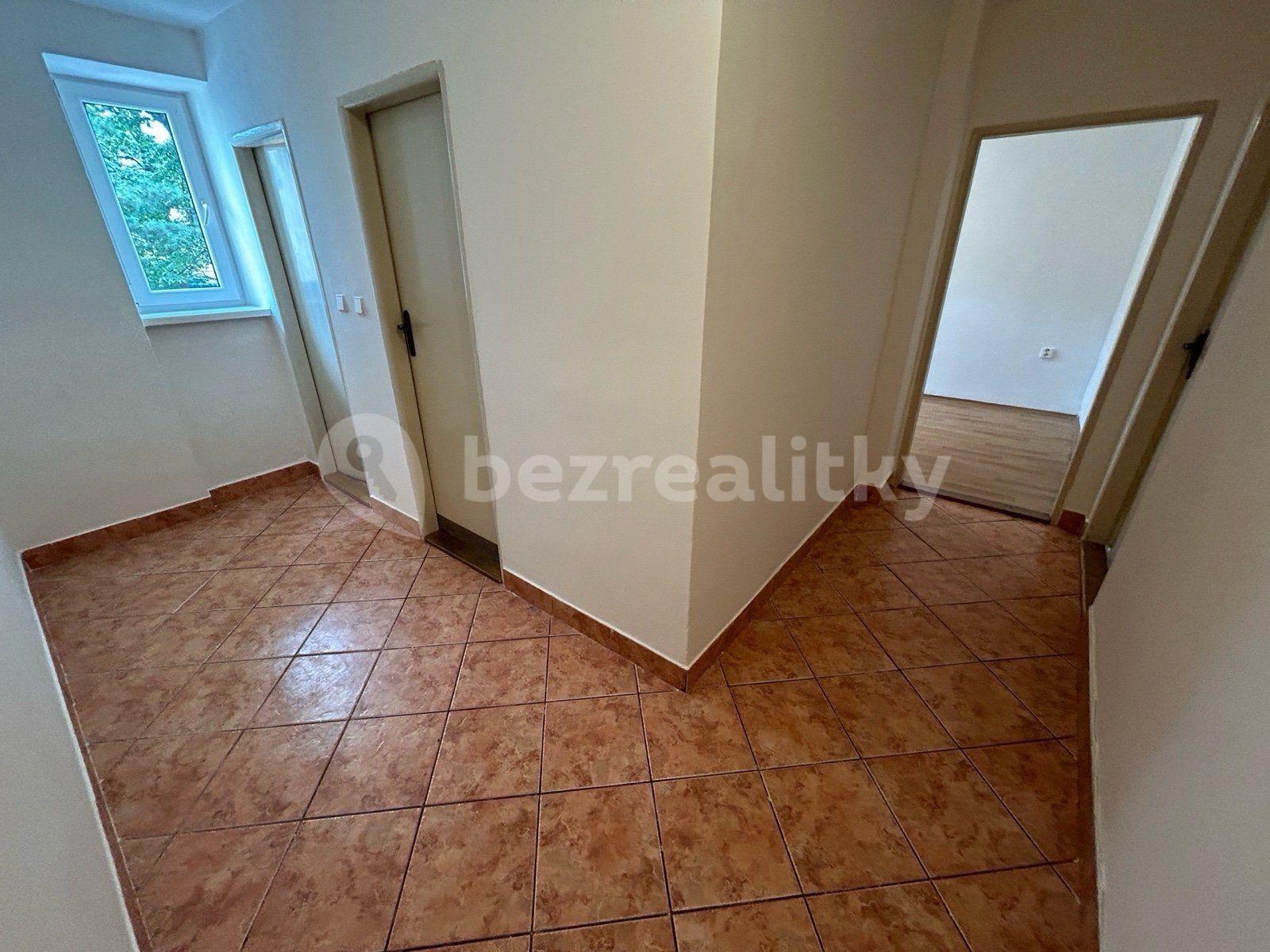 Pronájem bytu 2+1 54 m², nám. Budovatelů, Karviná, Moravskoslezský kraj