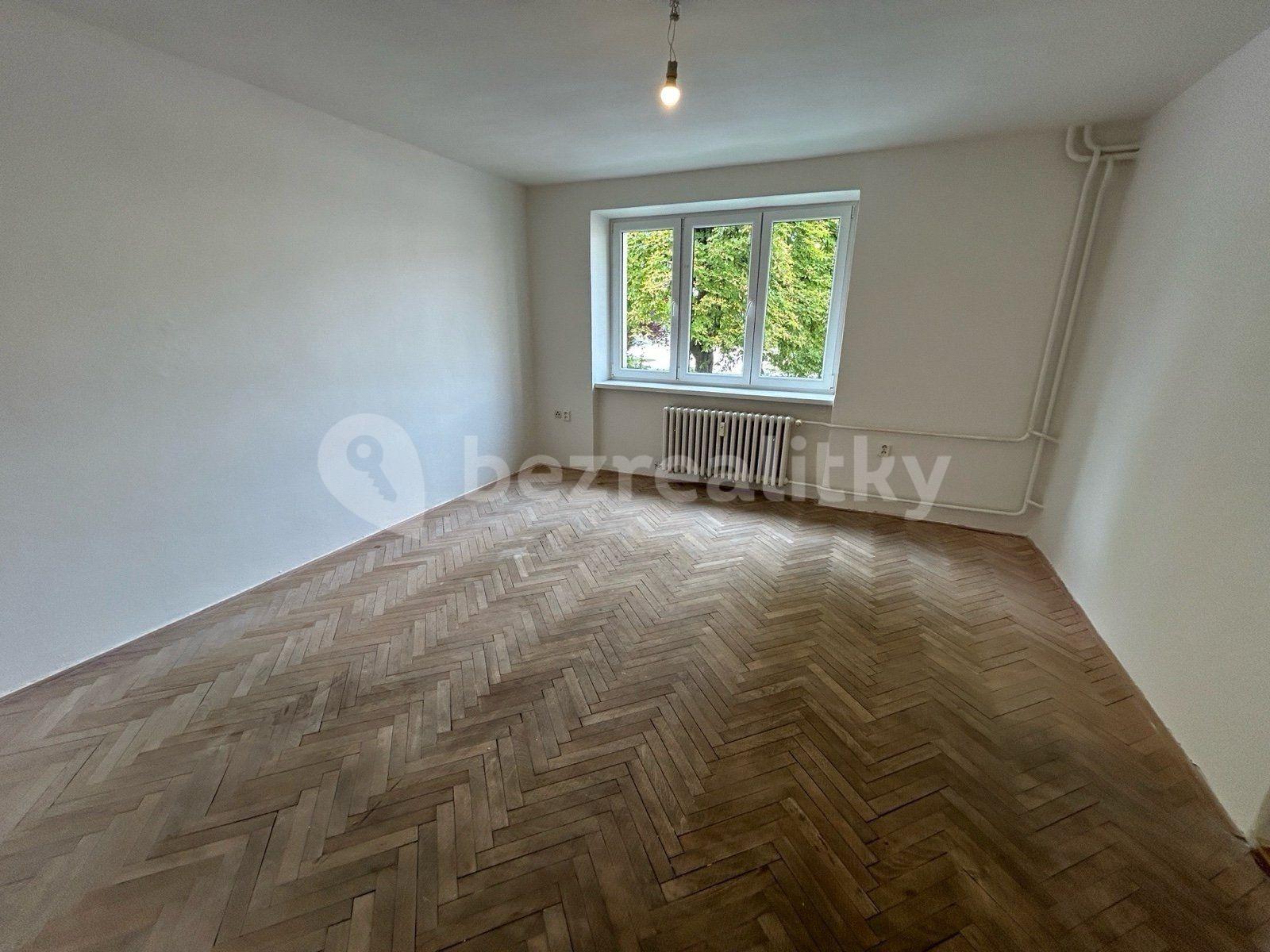 Pronájem bytu 2+1 54 m², nám. Budovatelů, Karviná, Moravskoslezský kraj