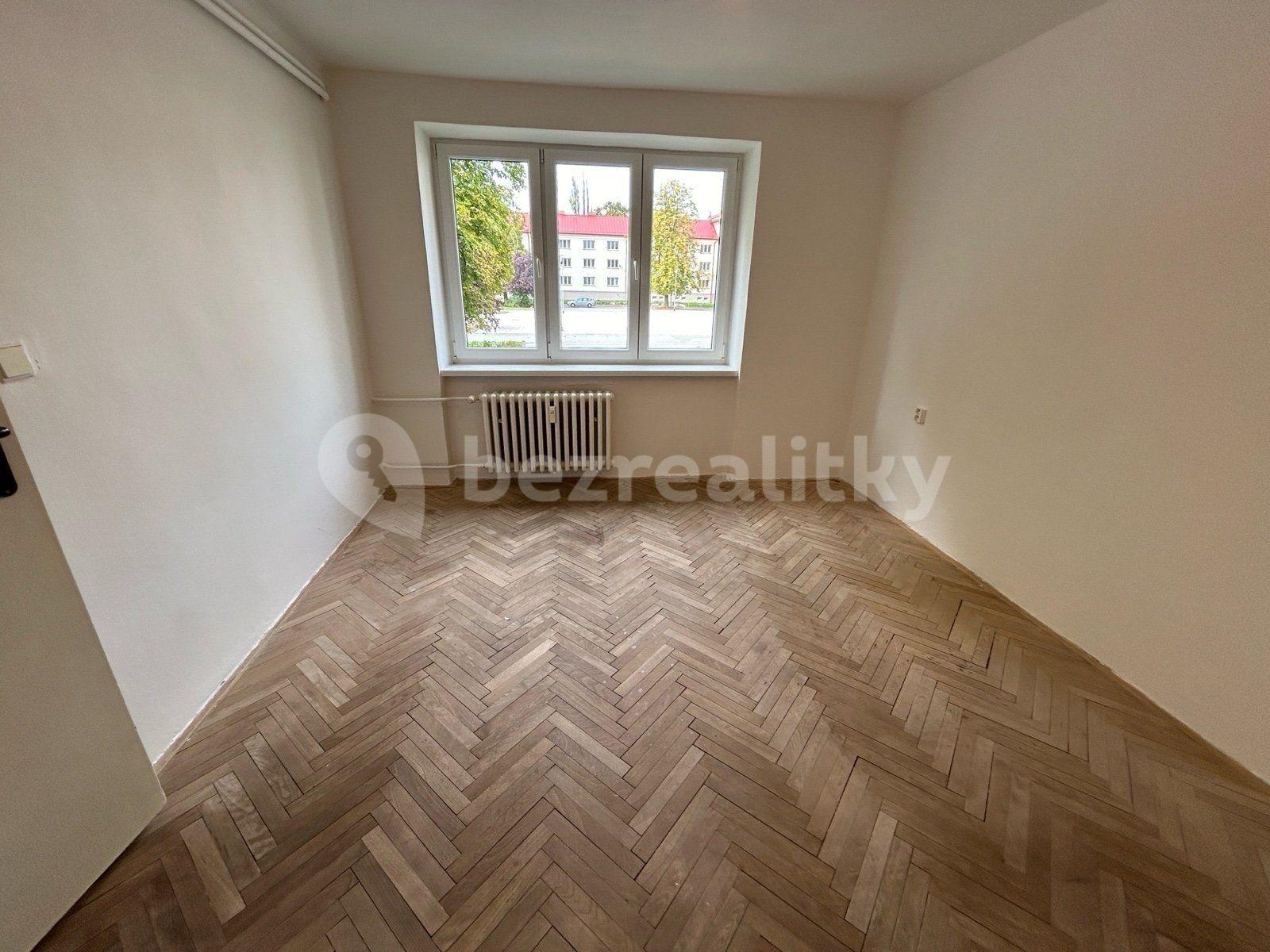 Pronájem bytu 2+1 54 m², nám. Budovatelů, Karviná, Moravskoslezský kraj