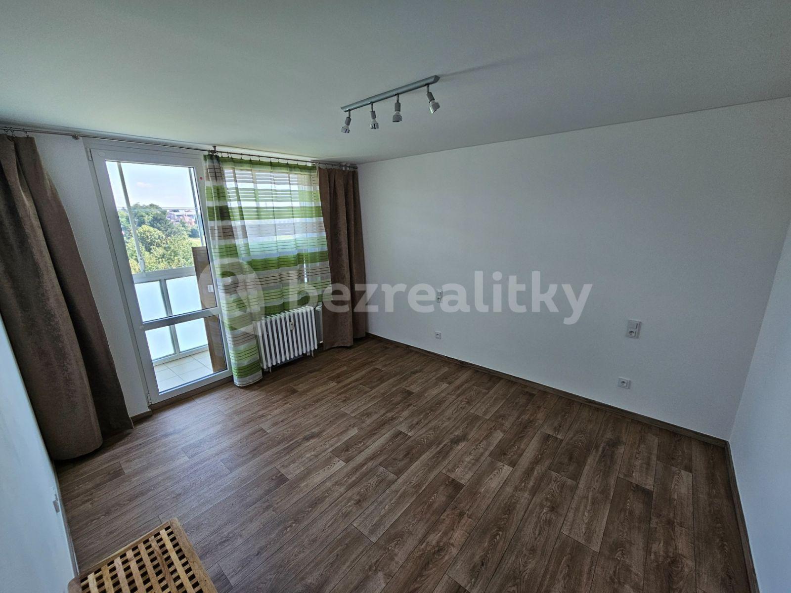 Pronájem bytu 3+1 71 m², U trati, Jičín, Královéhradecký kraj