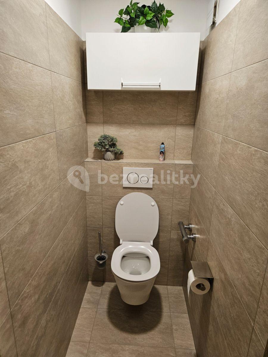 Pronájem bytu 3+1 71 m², U trati, Jičín, Královéhradecký kraj