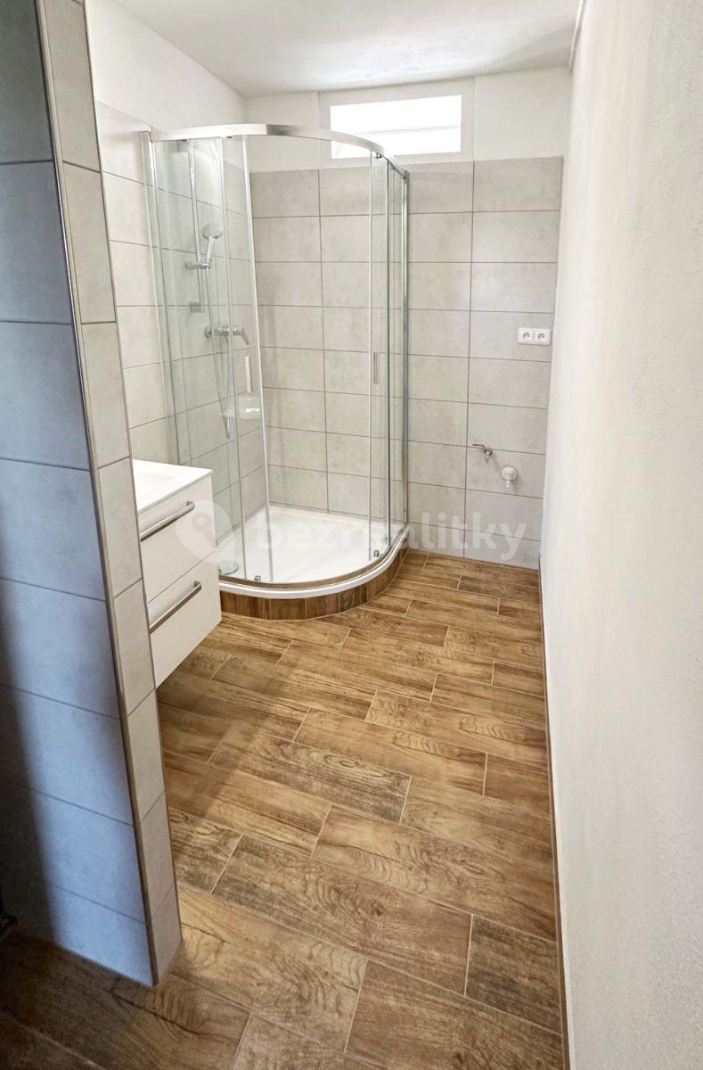 Pronájem bytu 2+1 52 m², Kainarova, Přerov, Olomoucký kraj