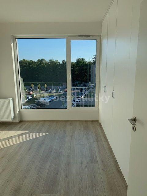 Pronájem bytu 2+kk 56 m², V Hliníkách, Chrudim, Pardubický kraj