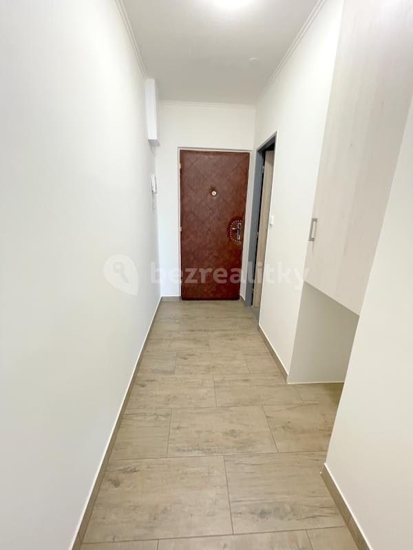 Pronájem bytu 2+kk 38 m², Višňovce, Hulín, Zlínský kraj