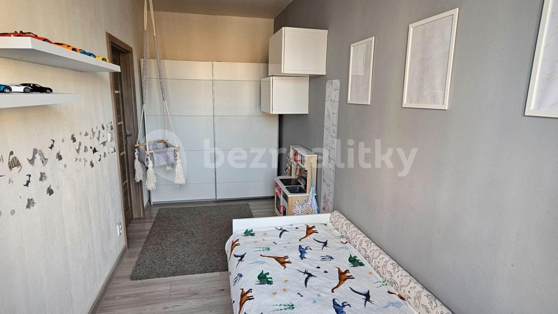 Prodej bytu 3+kk 62 m², Černokostelecká, Praha, Praha