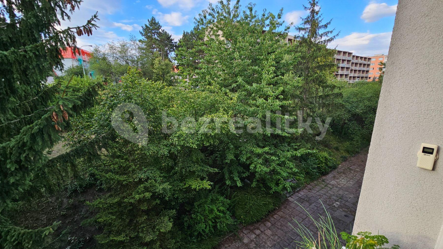 Prodej bytu 3+kk 62 m², Černokostelecká, Praha, Praha