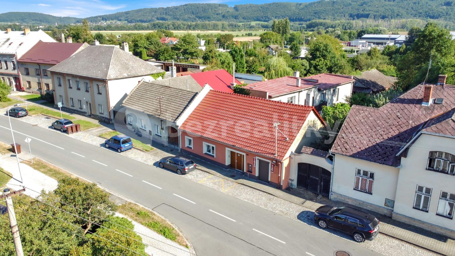 Prodej domu 293 m², pozemek 1.884 m², Lipnická, Hranice, Olomoucký kraj