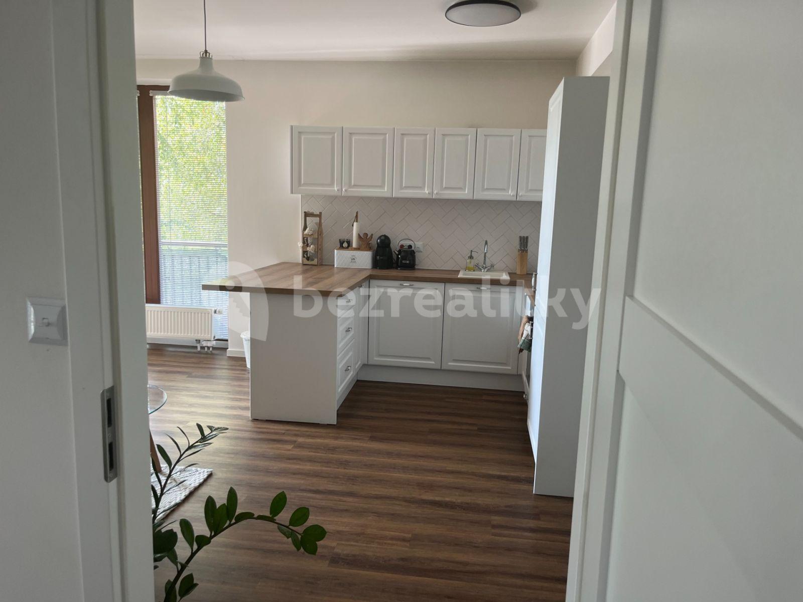 Pronájem bytu 2+kk 46 m², Ohradní, Kamenice, Středočeský kraj