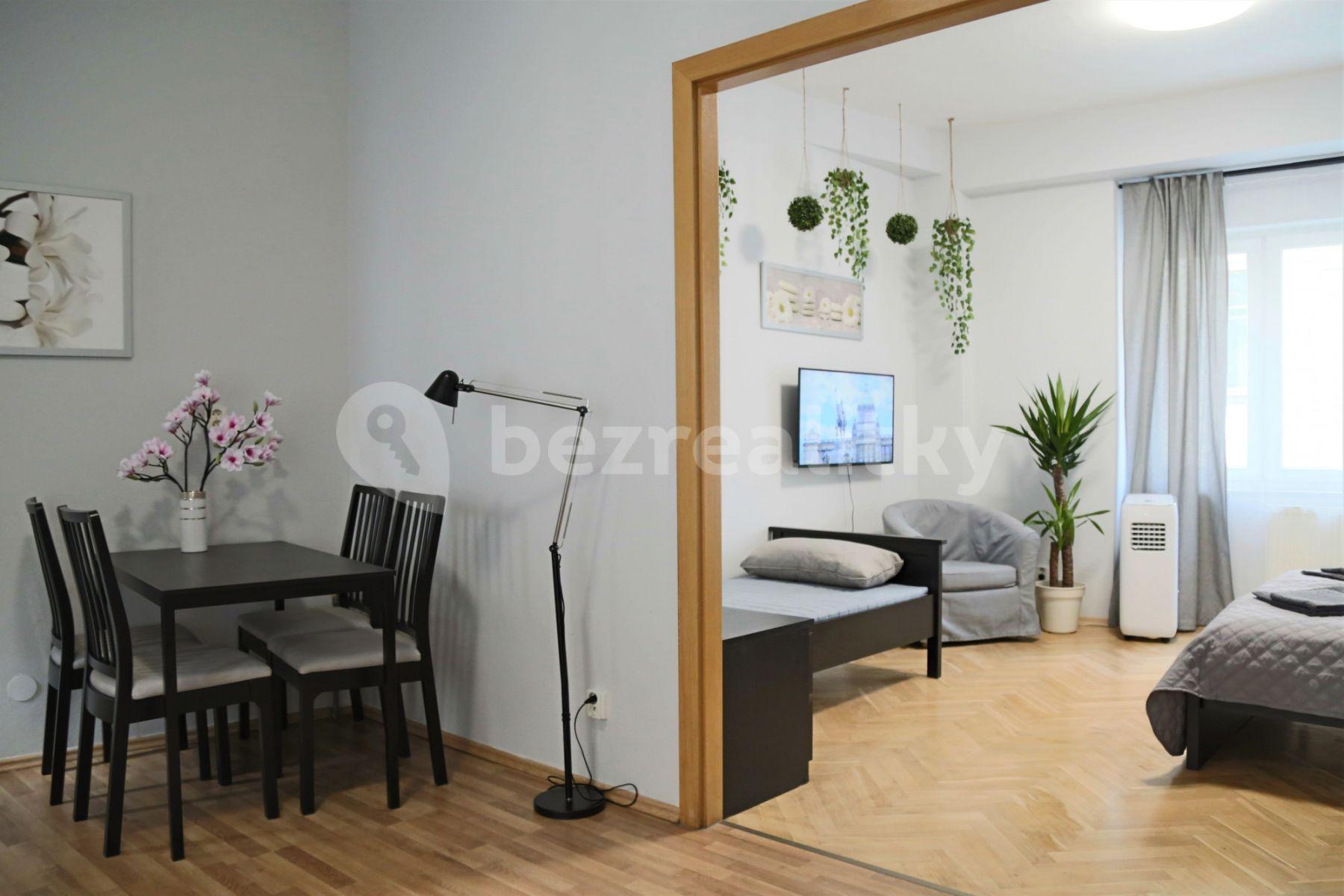 Pronájem bytu 4+1 65 m², Na Zbořenci, Praha, Praha