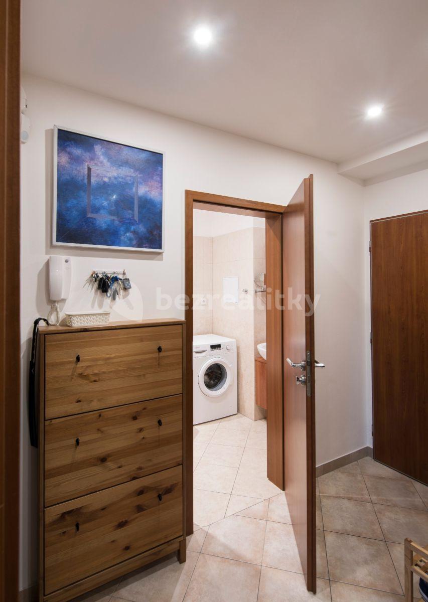 Pronájem bytu 2+kk 46 m², Plzeňská, Praha, Praha