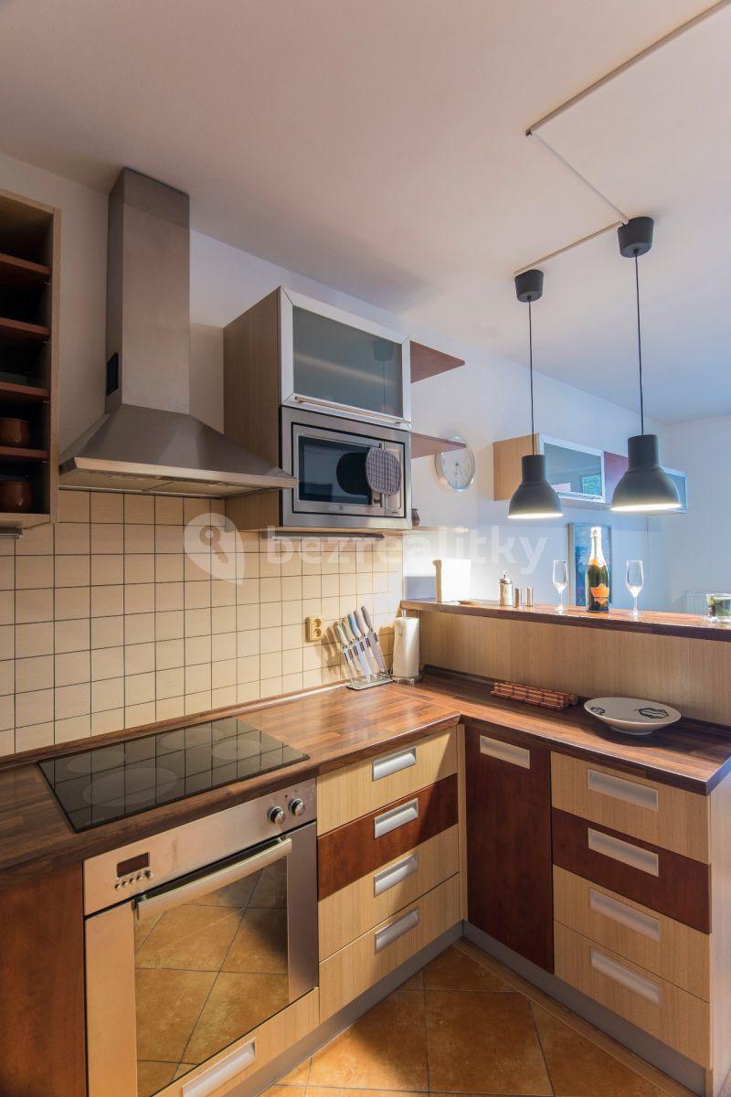 Pronájem bytu 2+kk 46 m², Plzeňská, Praha, Praha